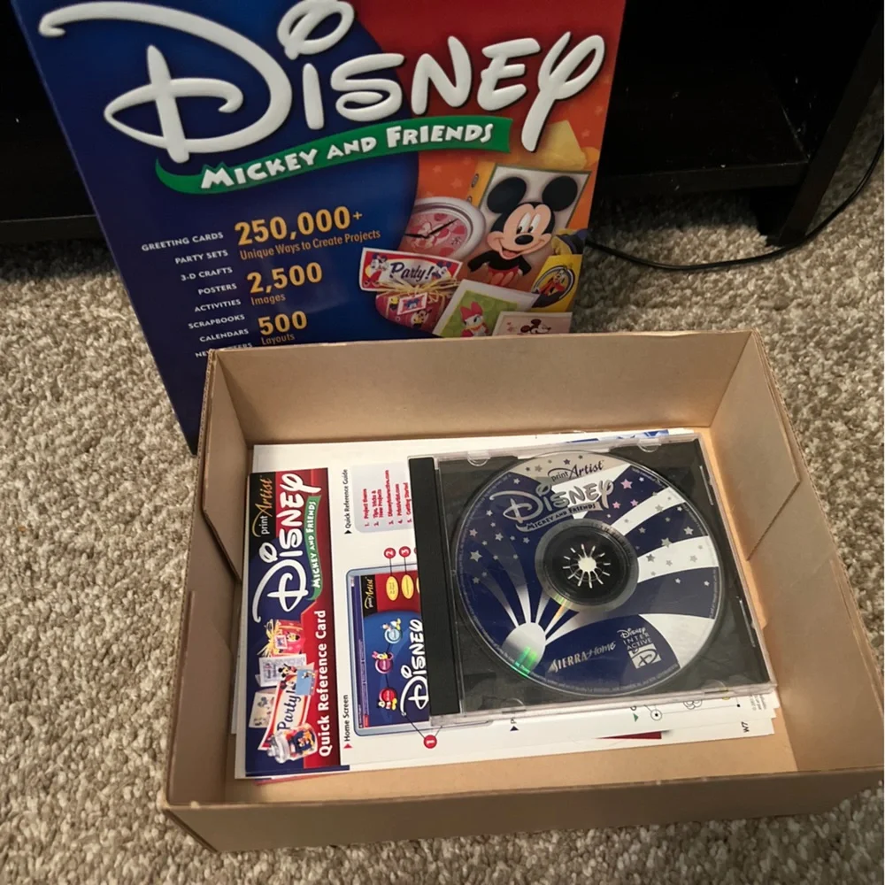 Print Artist Disney Mickey and Friends PC Greeting Cards, scrapbooking 2001 PC